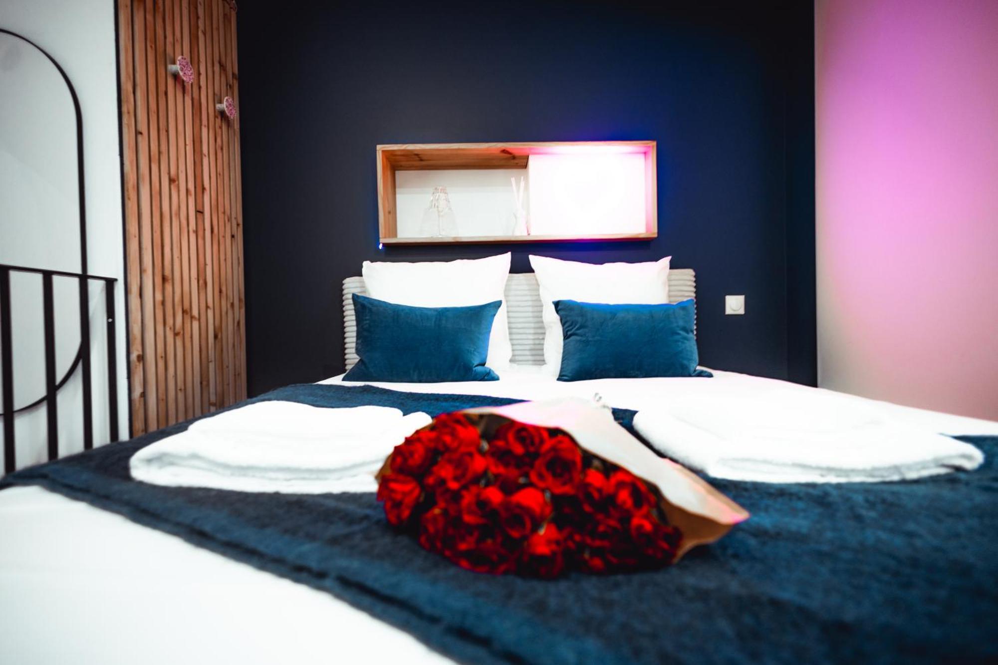 French Klss - Love Room By Prim0 C0Nciergerie Клермон-Ферран Екстер'єр фото